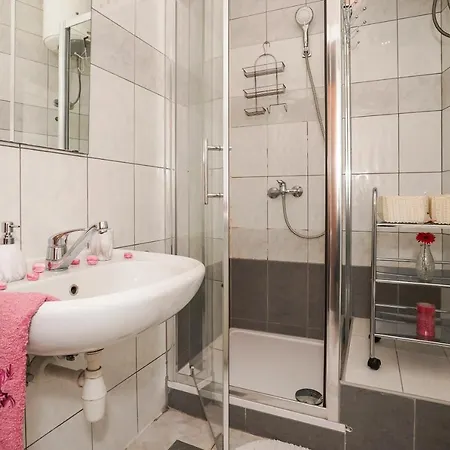Zenta Apartment